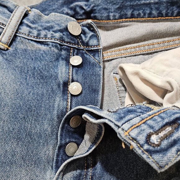Levis 501 CT Jeans 34X32 Taper Fit Distressed Button Fly Denim READ - Picture 2 of 11